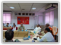 Veda Vidya Prathishthan members felicitating the participating scholars