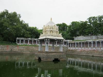 Aadi perukku