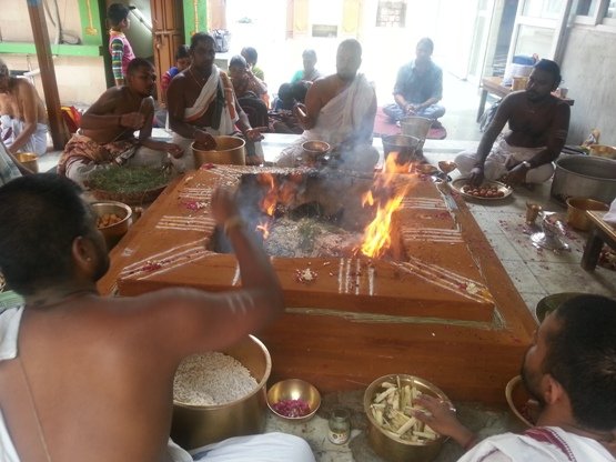 Havan at delhi Ganesh Mandir
