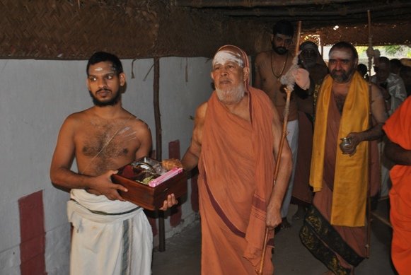 Puja at Kalavai 