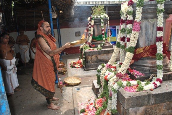 Puja at Kalavai 