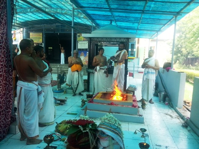 Noida - Rig Samhita Havan Poornahuti