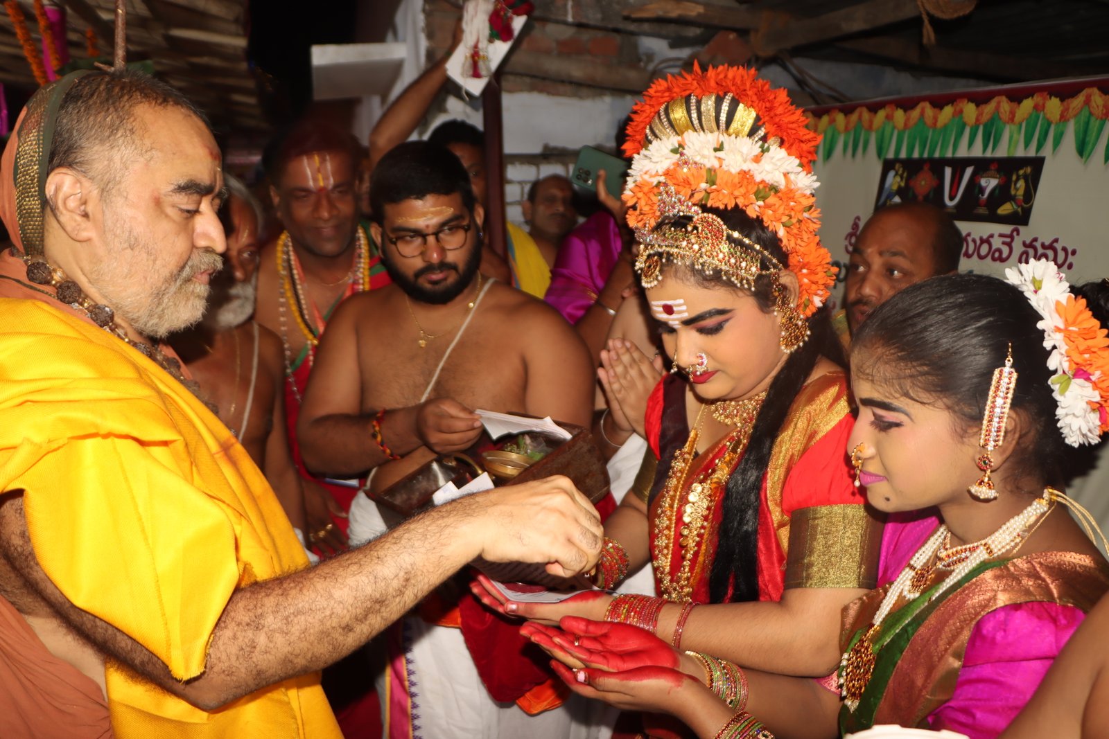 Shankaracharya visit Naimisharanya Balaji Mandir