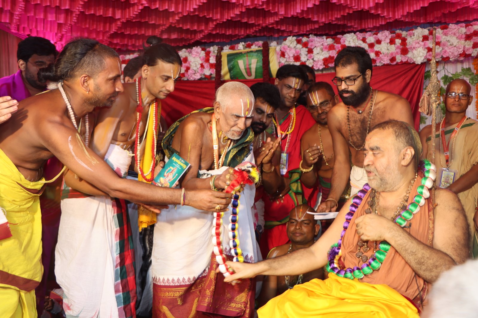 Shankaracharya visit Naimisharanya Balaji Mandir