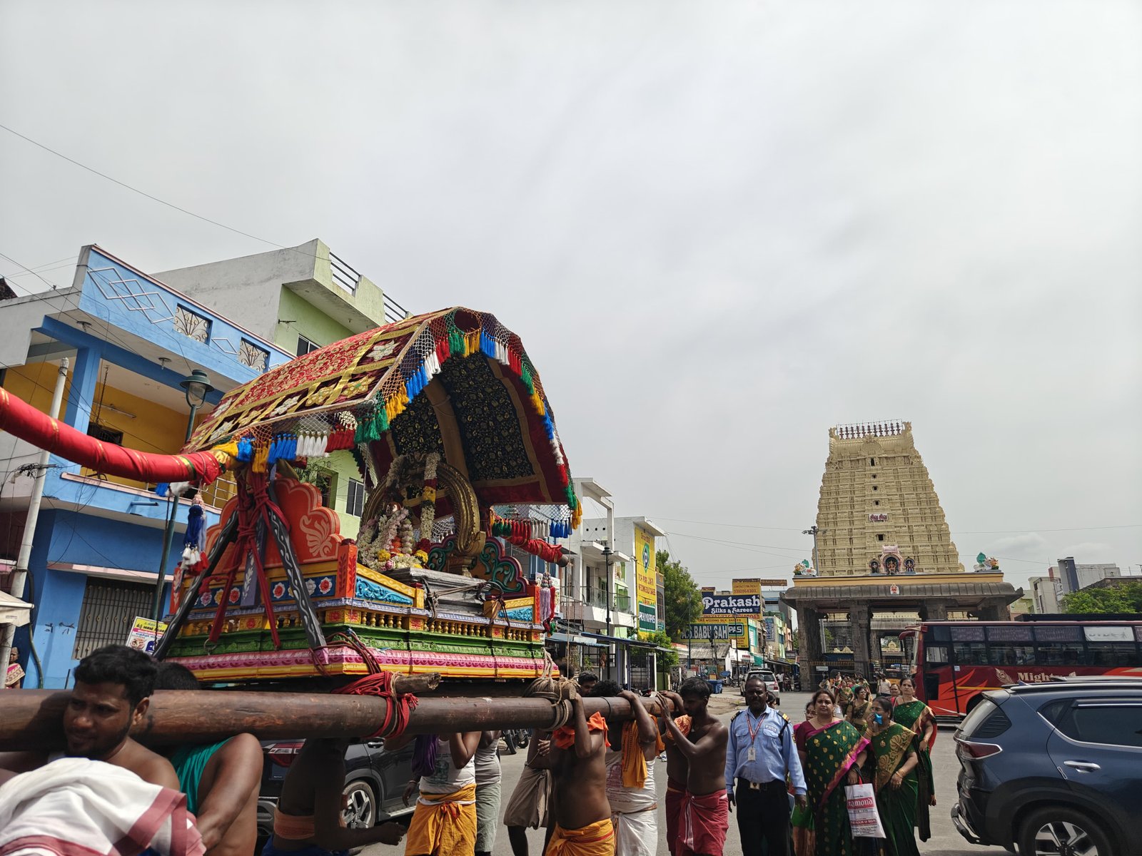 Guru Poornima - Sri Shankaracharya utsavam performed around Raja Veethis in Kanchipuram Guru Poornima - Sri Shankaracharya utsavam performed around Raja Veethis in Kanchipuram