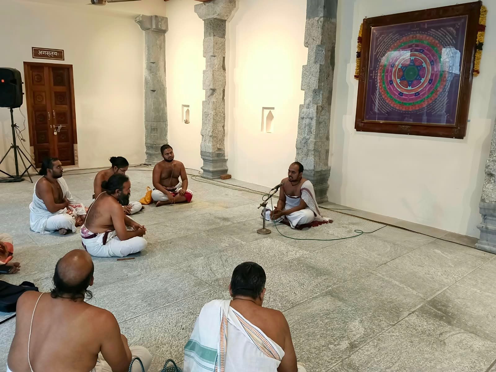 Guruvara Sabha held at Kanchipuram