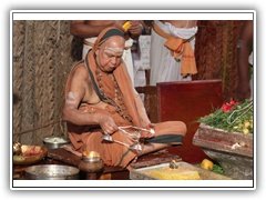 His Holiness performing Harati