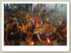 Tiruvilakku Puja