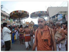 His Holiness starting on Vijaya Yatra